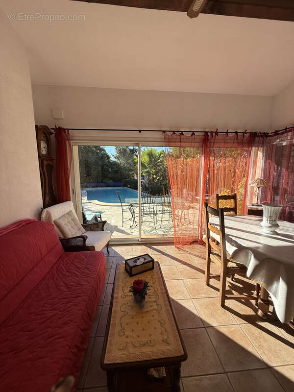 Maison à LA CRAU