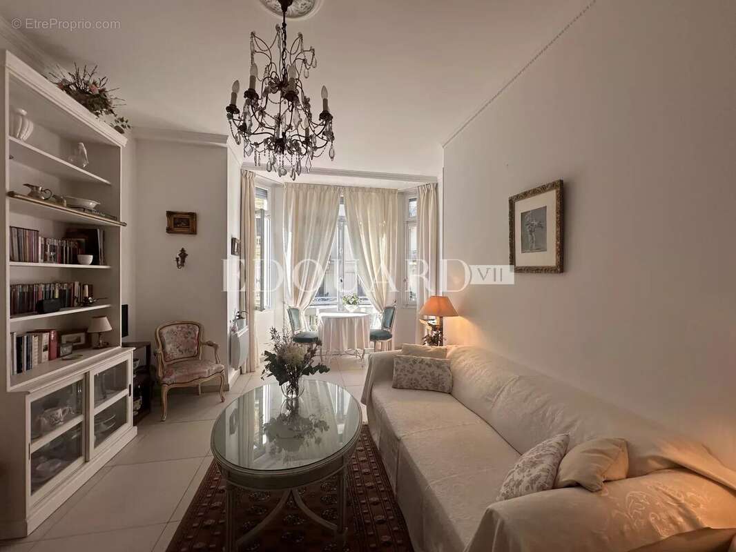 Appartement à MENTON