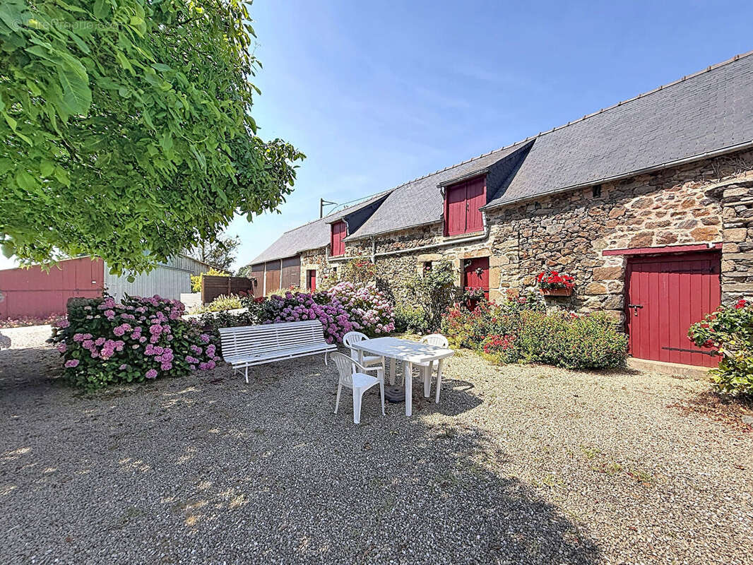 Bien coup de coeur : ensemble immobilier de charme avec maison d'habitation et 4 gîtes - Pléboulle - photo 30