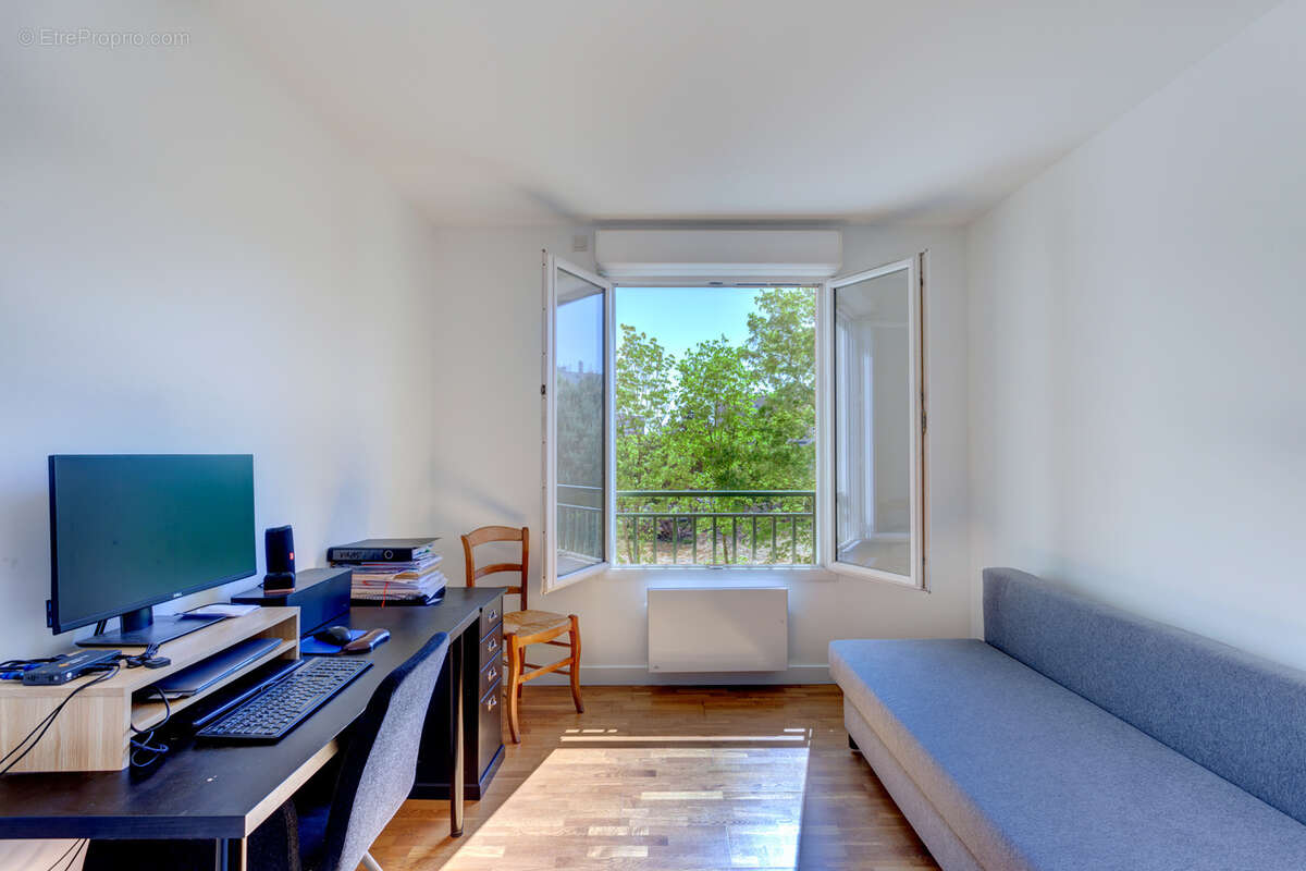 Appartement à LE PLESSIS-ROBINSON