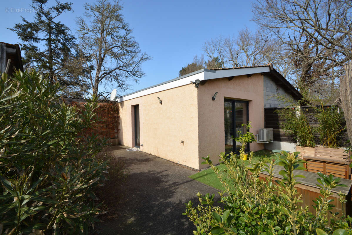 Maison à LACANAU