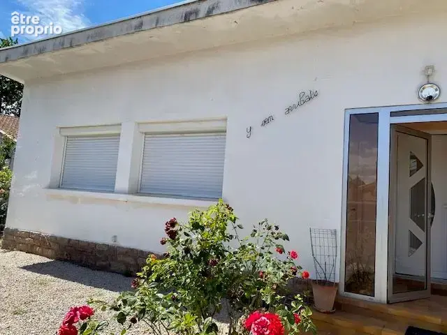 Villa type 4  avec veranda + Buanderie - Abri voiture sur 394m2 de jardin - photo 3