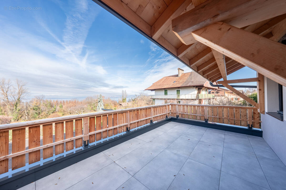 Appartement à EVIAN-LES-BAINS