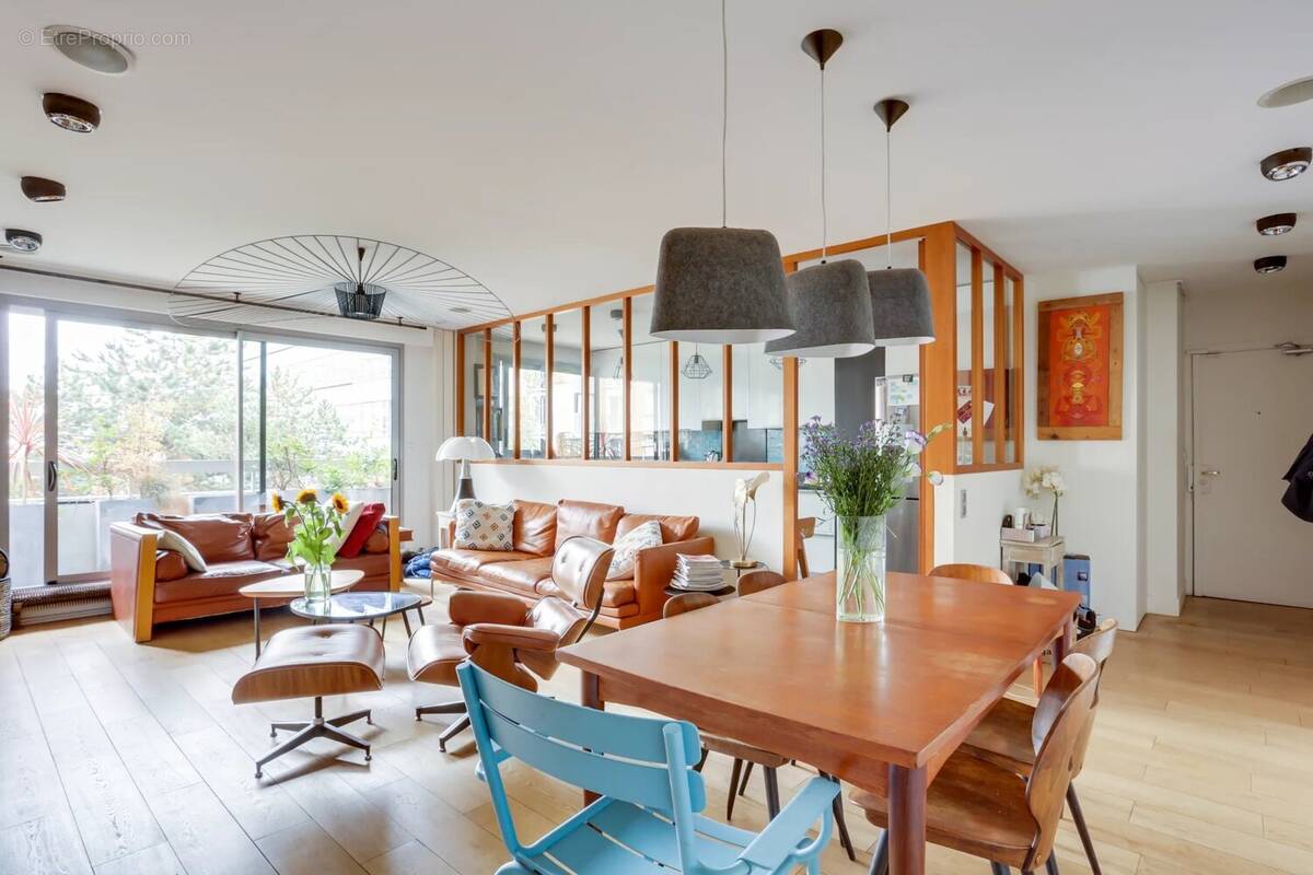 Appartement à LEVALLOIS-PERRET