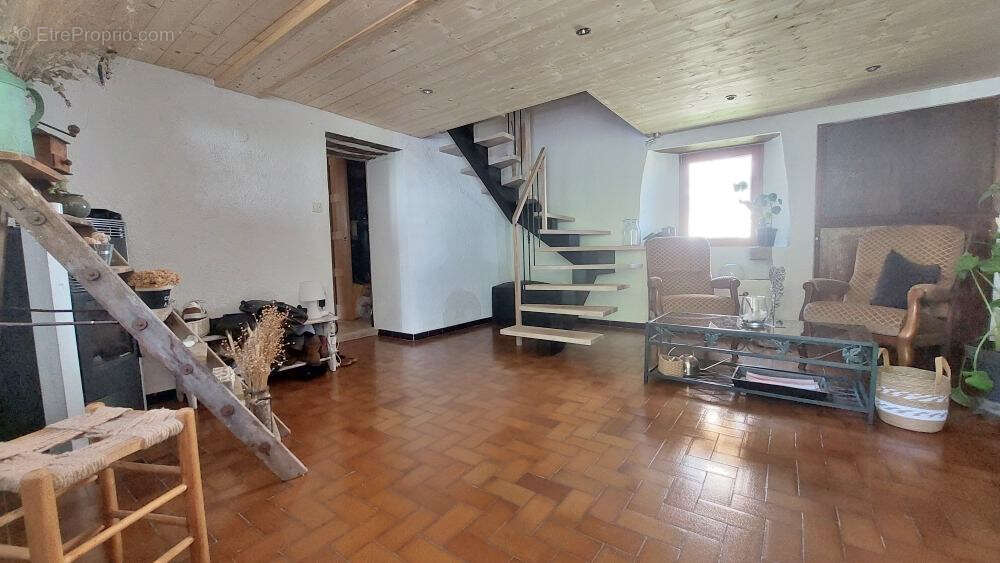 Maison à AUTECHAUX-ROIDE