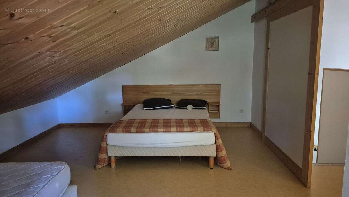 20260612112623 - Maison à NONTRON