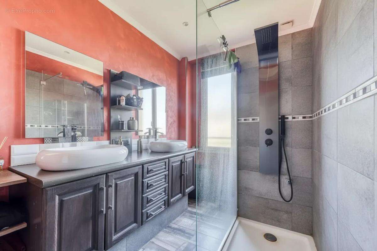 Appartement lumineux 2P de 67 m² à Toulon - photo 11