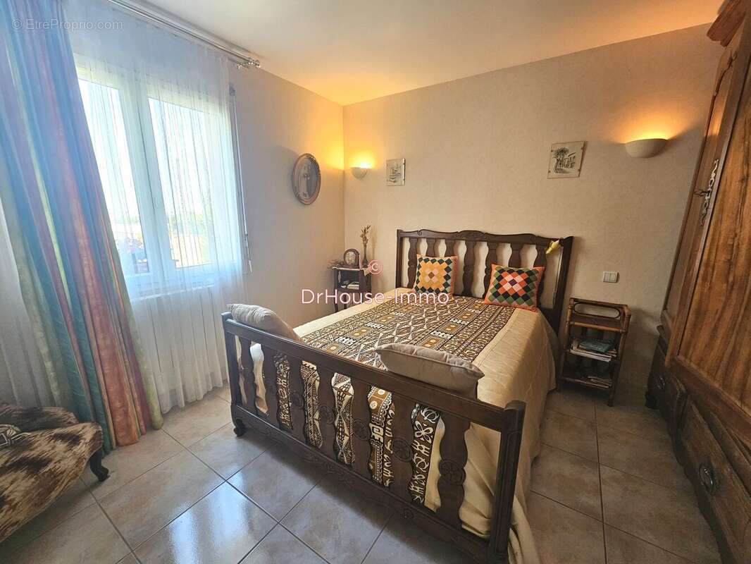 Maison 130 m² à Saint-Loup-Cammas  - photo 6