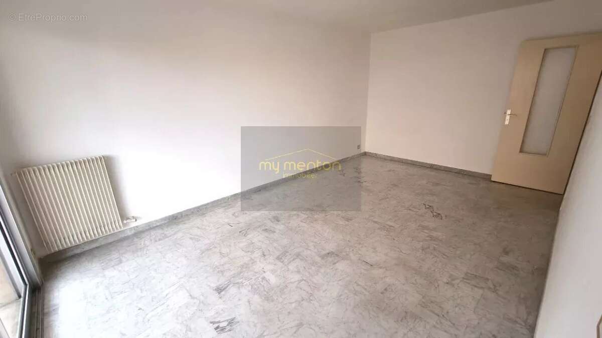 Appartement à ROQUEBRUNE-CAP-MARTIN