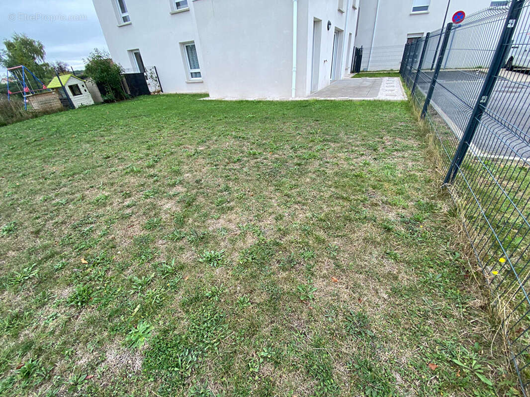 Appartement à MAGNANVILLE