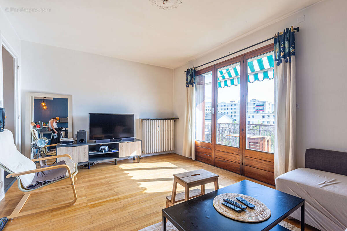 Agence immobiliere laforet - exclusivite - "acacia" - annecy - appartement t2 de 45,66m² - balcon - cave - usage place - dernier - photo 7