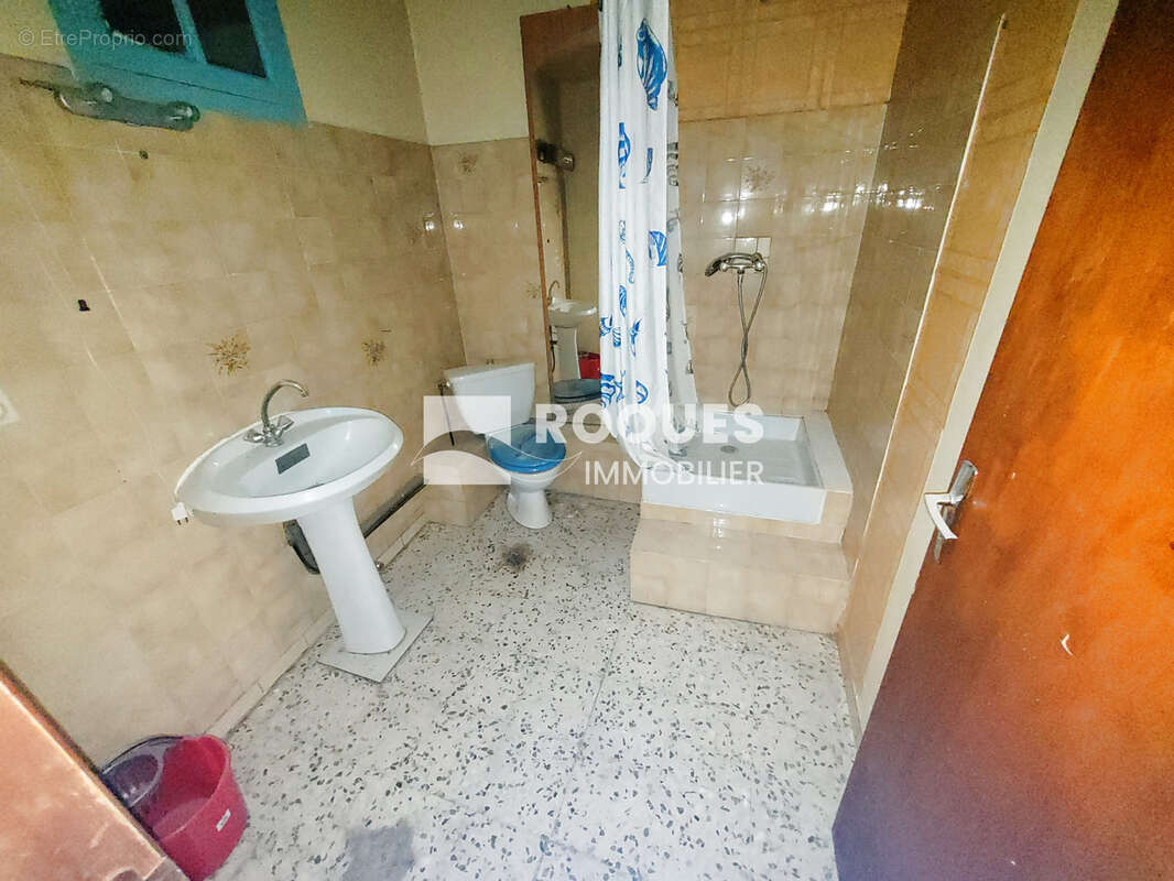 Bedarieux, à vendre Immeuble de rapport avec travaux - photo 12