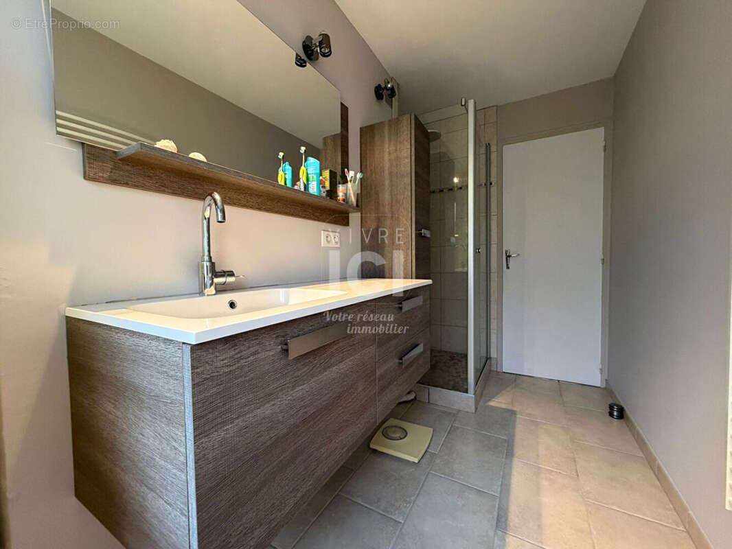 Appartement à SAINT-SEBASTIEN-SUR-LOIRE