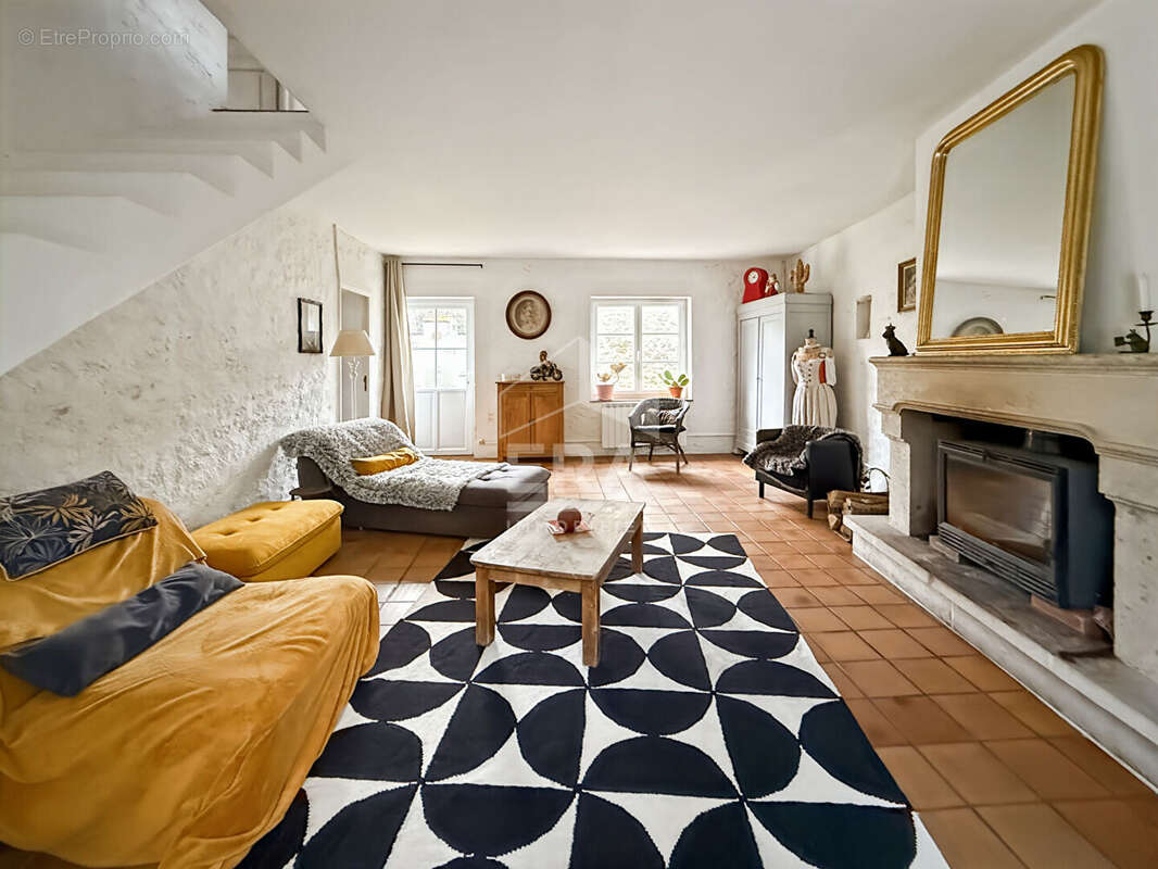 Maison à CHARMONT-EN-BEAUCE