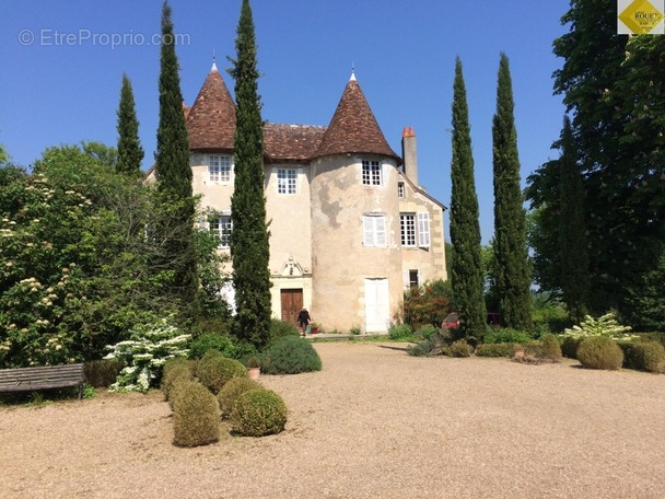 Maison à NEONS-SUR-CREUSE