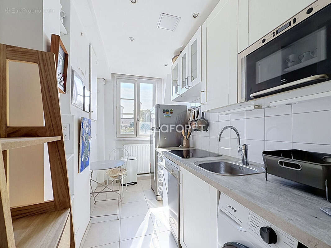 QUARTIER TROCADÉRO / PASSY Appartement 3 pièces  55,25 m² - photo 8