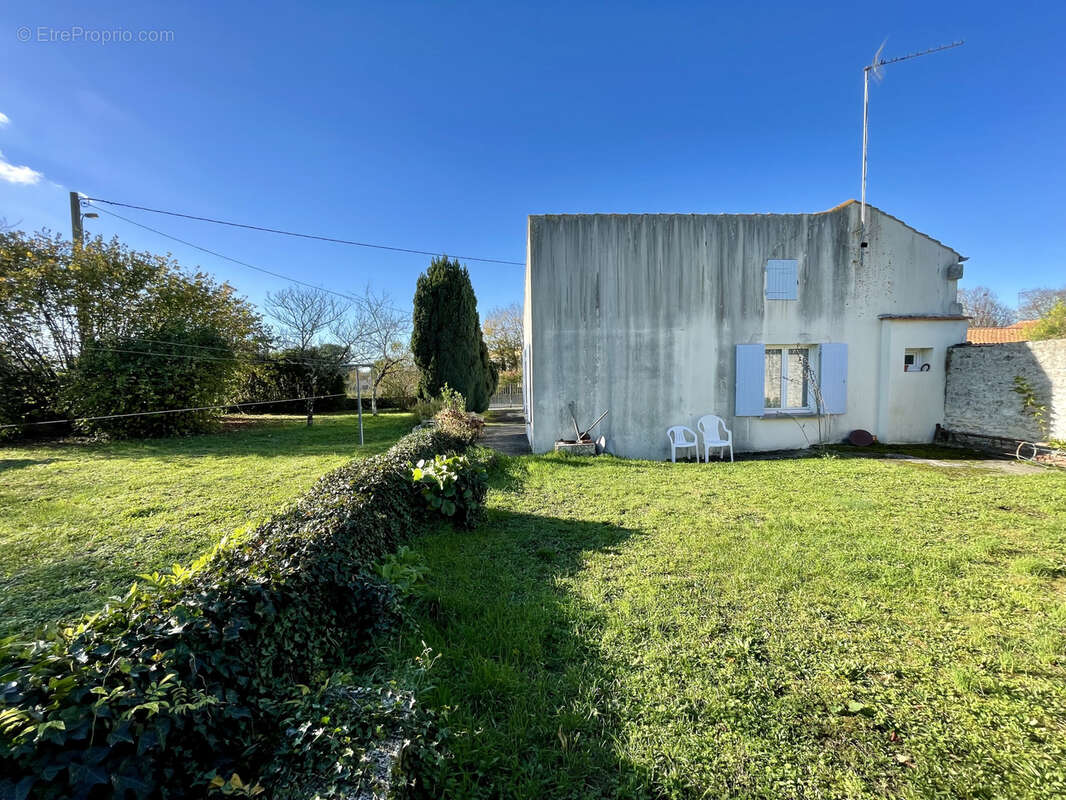 Maison à SAINT-SAVINIEN