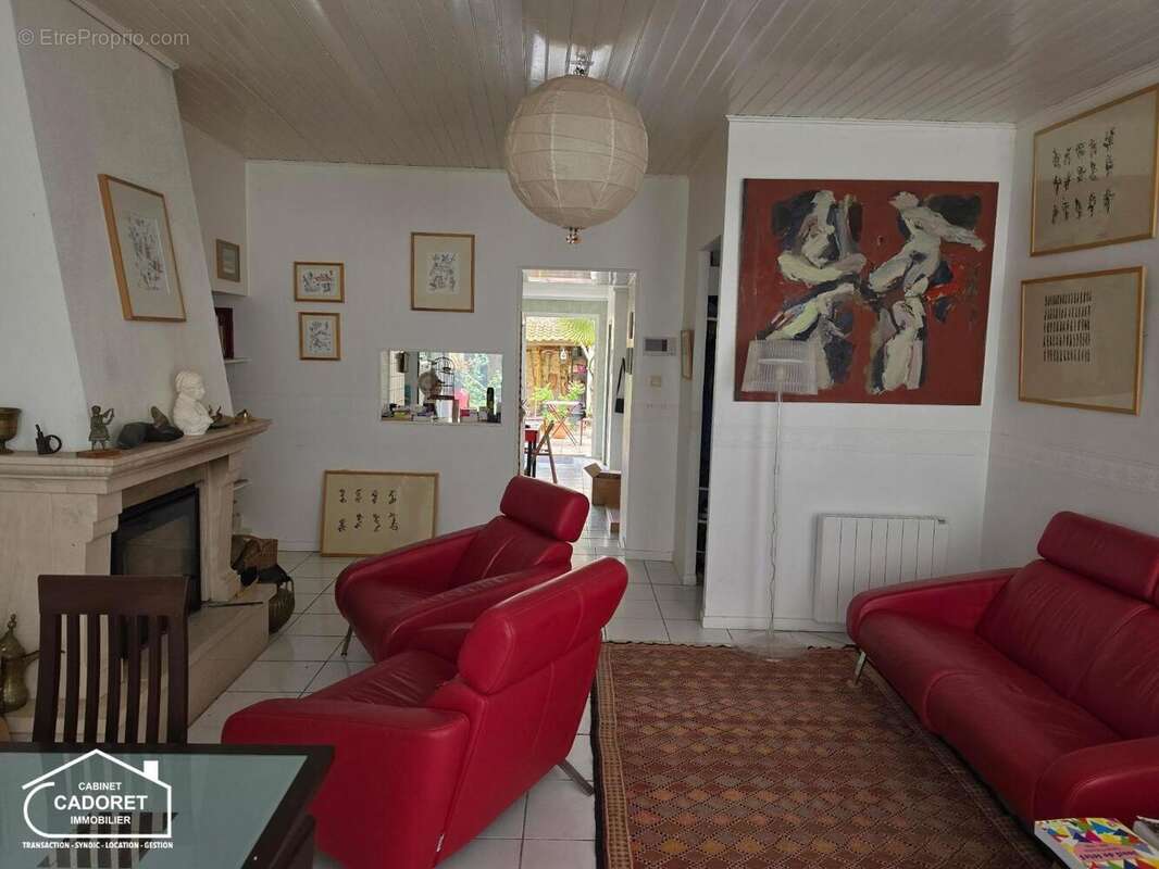  - Maison à PAIMBOEUF