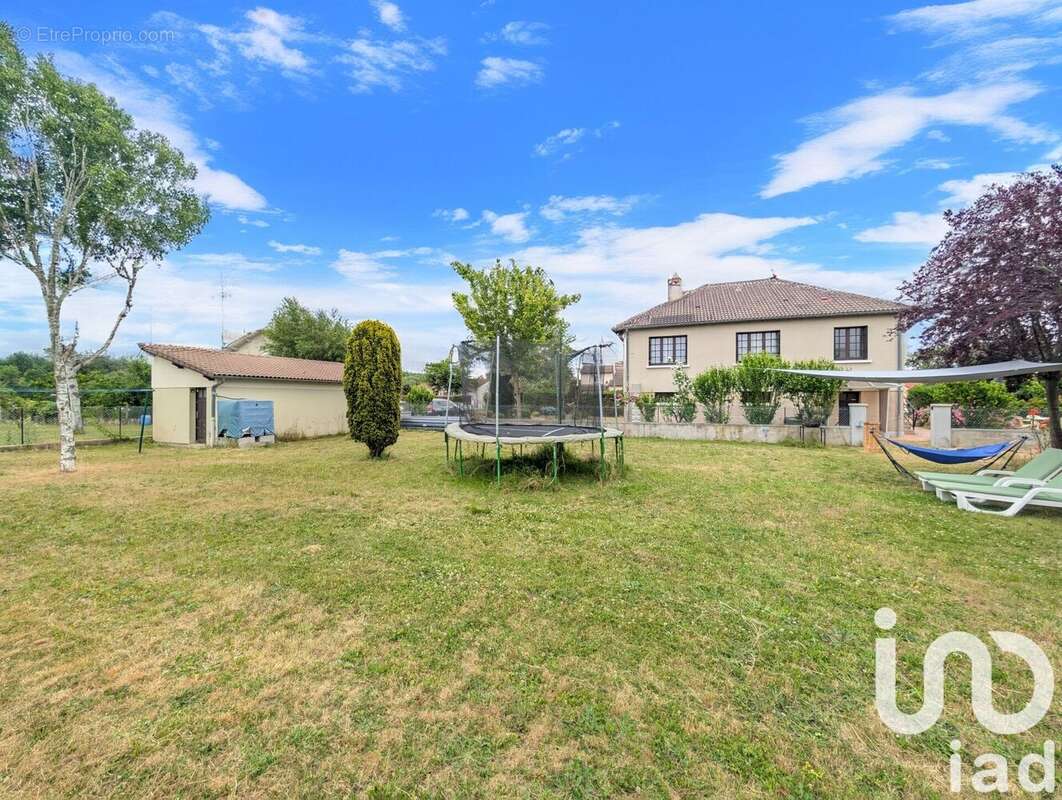 Photo 2 - Maison à CIVAUX