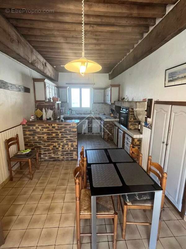 Maison à BROUT-VERNET