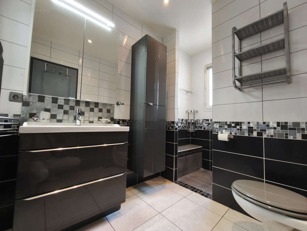 Maison à LIGNAN-SUR-ORB