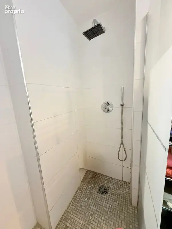A Saisir pour investisseur à Nimes proche de Duhoda Appartement T4 avec balcon plein Sud - photo 9