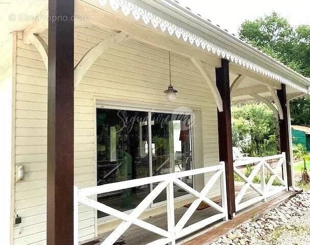 Maison à BLANQUEFORT