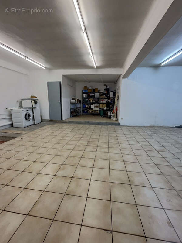 Commerce à SAINT-RAPHAEL