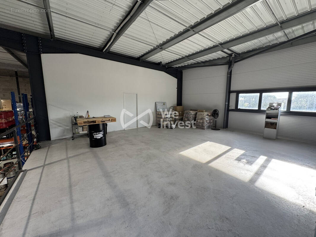 Commerce à VALERGUES