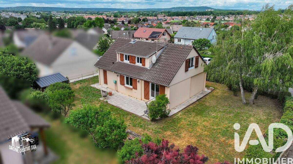 Photo 1 - Maison à MARLY