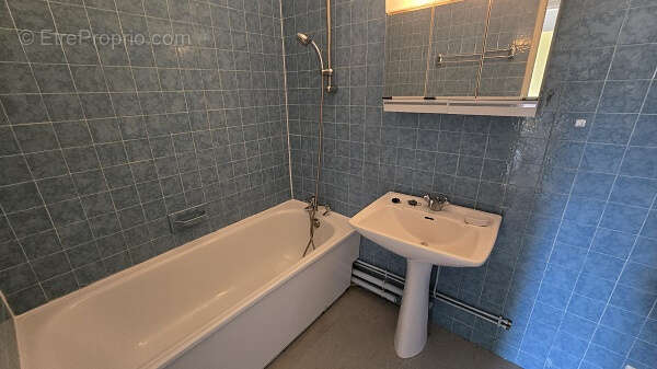 Appartement à SAINT-LAURENT-NOUAN