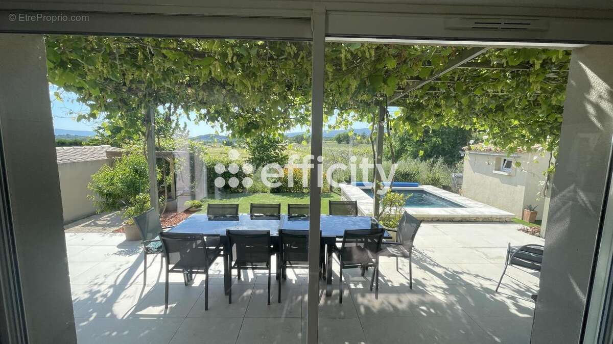 Maison 106 m² à Roussillon  - photo 11