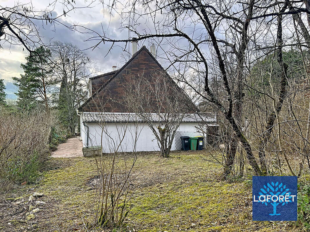 Maison Buthiers - 6 pièces - 4 chambres - 803m² de terrain - photo 17