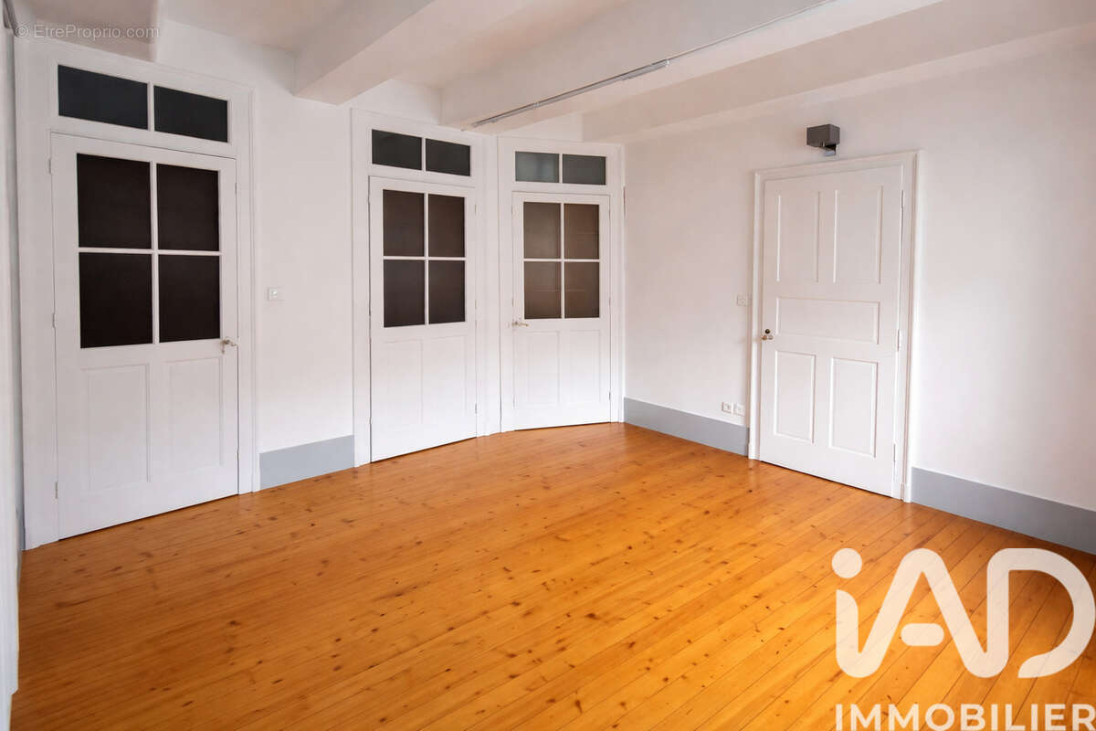 Photo 9 - Appartement à LONS-LE-SAUNIER