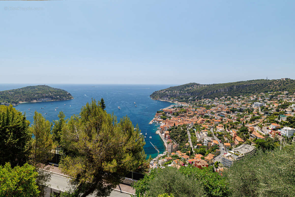 Appartement à VILLEFRANCHE-SUR-MER