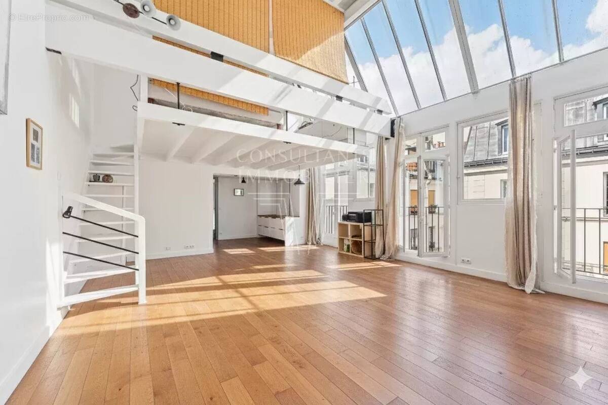 Appartement à PARIS-14E