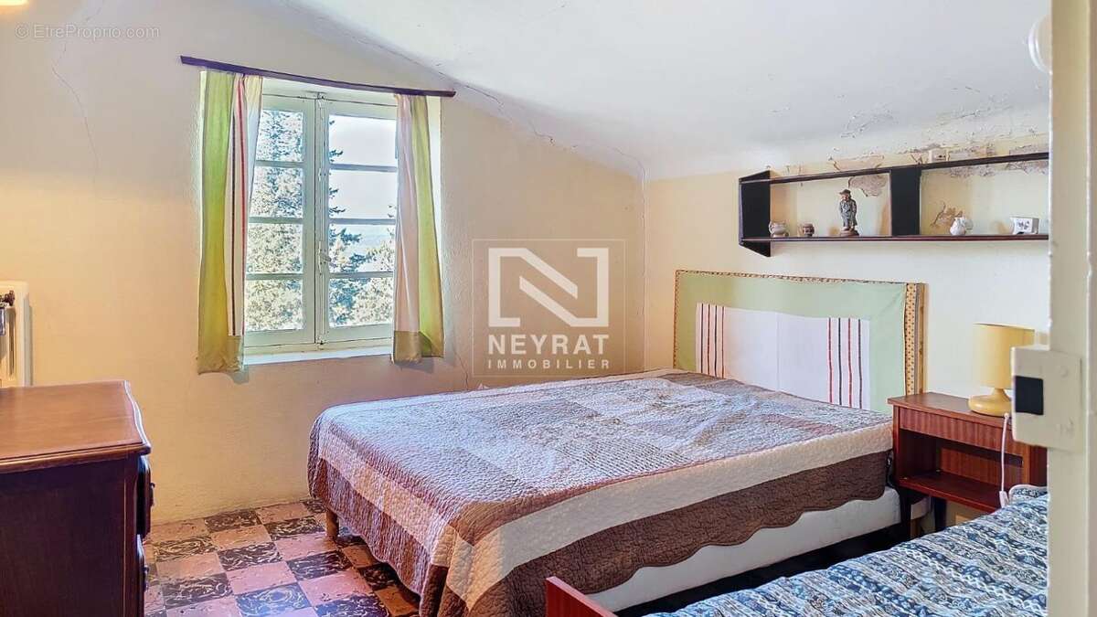 Maison à MONTAUROUX