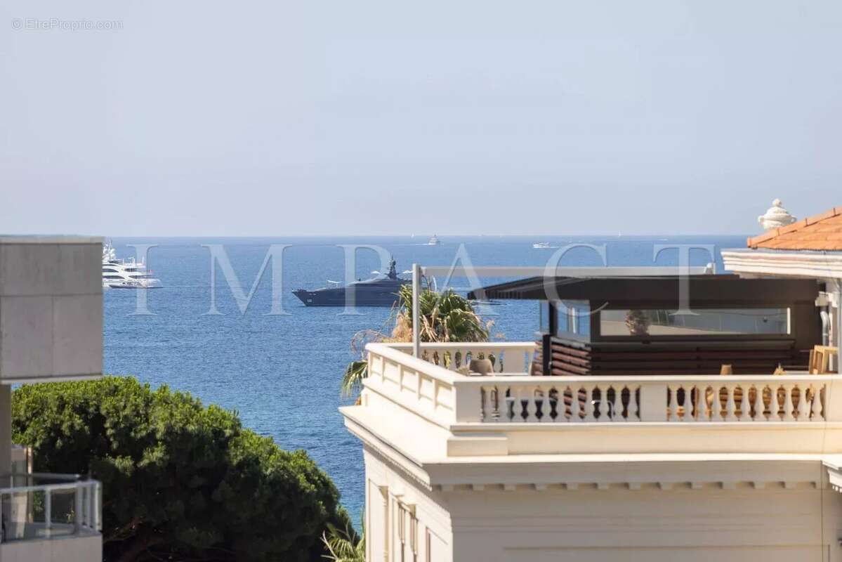 Cannes Croisette Grand Hotel Appartement 5 Pièces à Vendre - photo 20