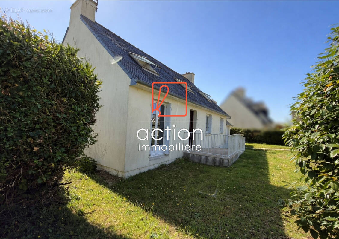 Maison à PLOUGRESCANT