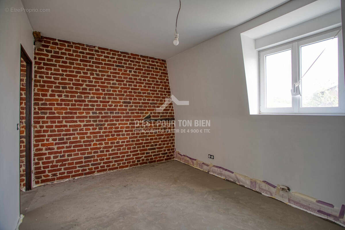 Maison à ENNETIERES-EN-WEPPES