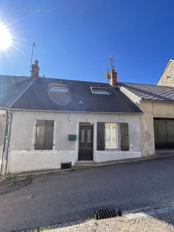 Château-Chinon – Maison de ville avec courette, PAC réversible et tout-à-l'égout - photo 15