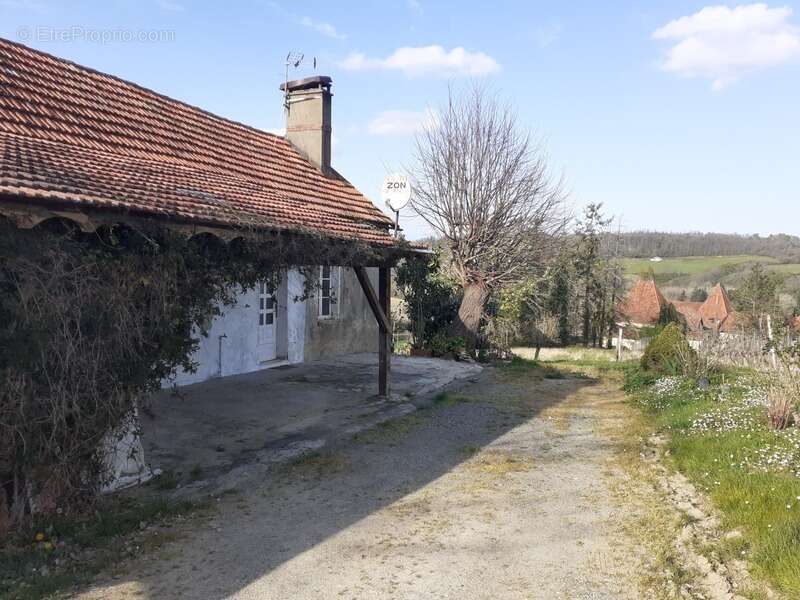 Maison à LEMBEYE