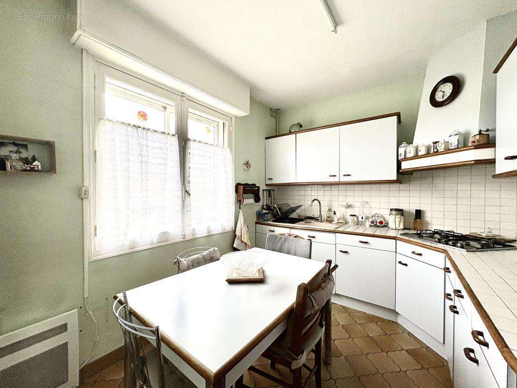 Maison à VILLENAVE-D'ORNON