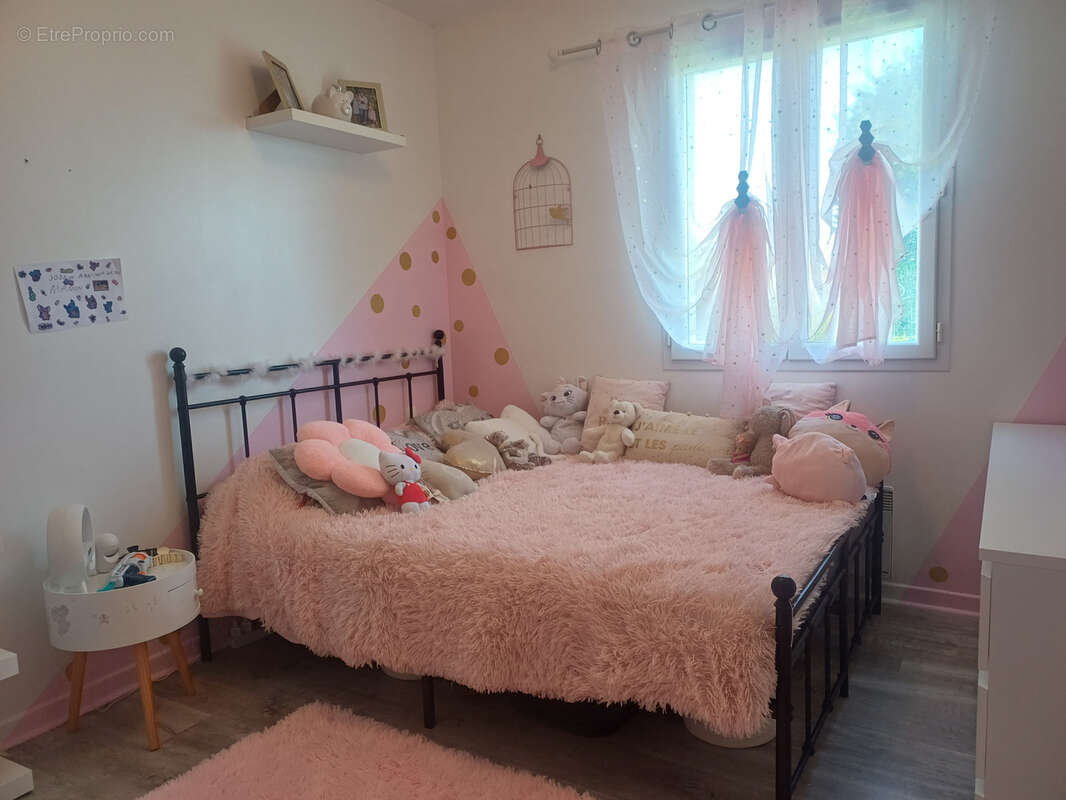 Maison à SAINT-CIERS-CHAMPAGNE