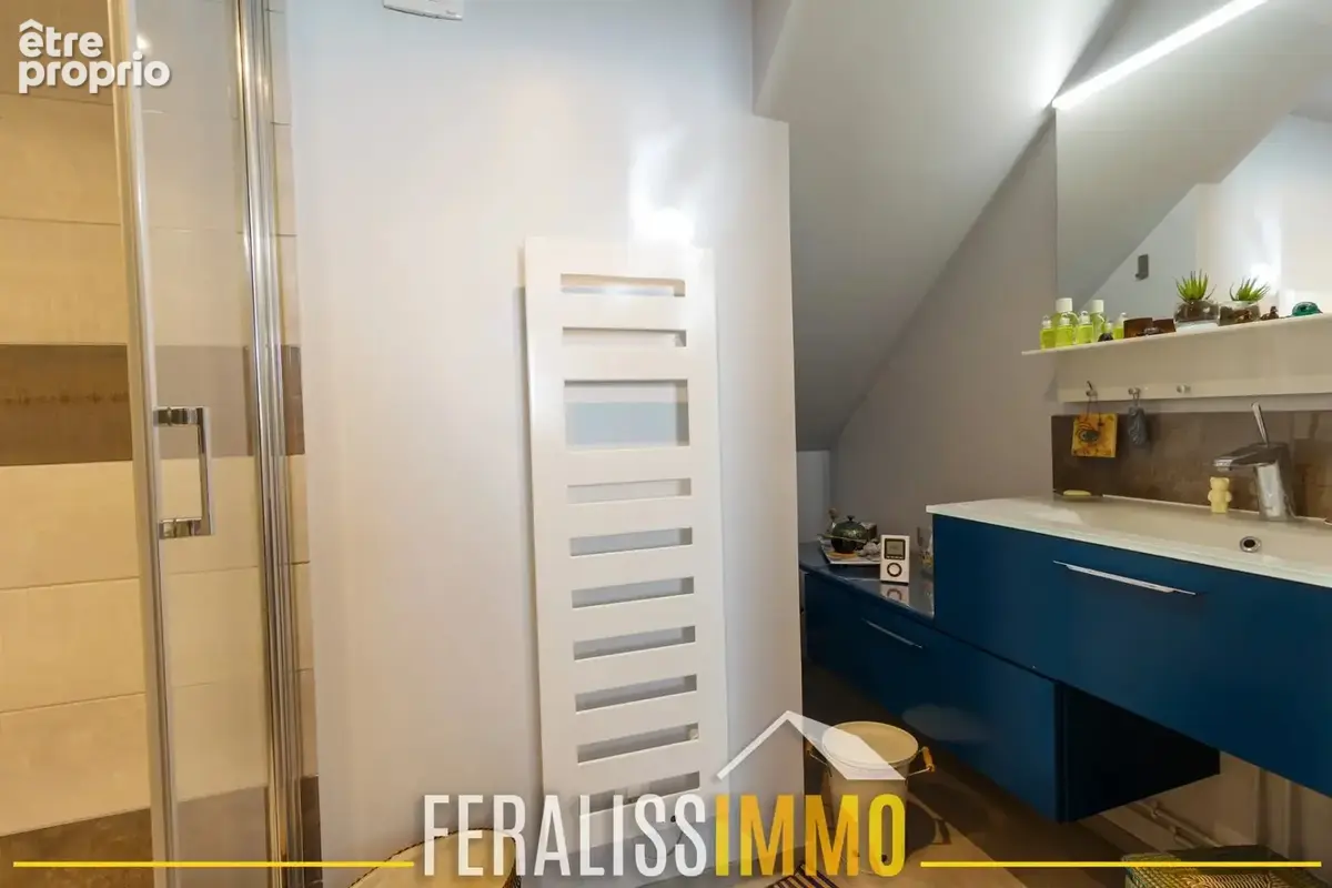 Maison familiale de 122 m2 avec jardin et espace jacuzzi ! - photo 10