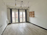 Appartement à MARSEILLE-4E