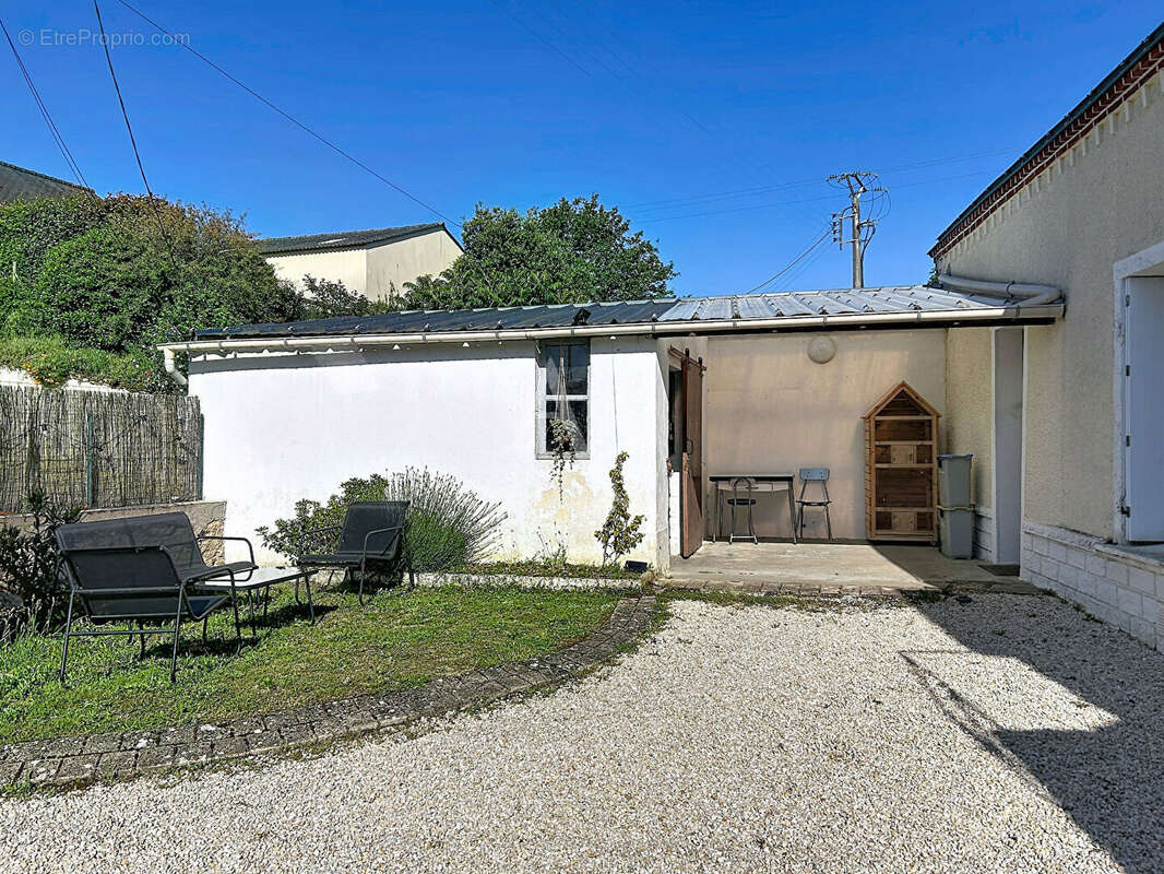Maison à THOUARCE