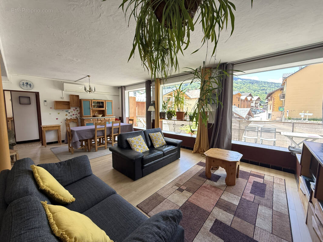 Appartement à BOZEL