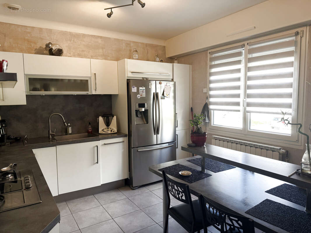 Maison à MONTAIGU-DE-QUERCY