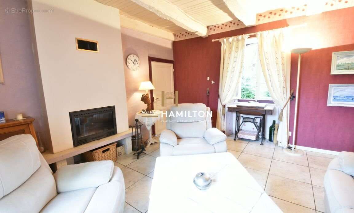 Maison à AMBIALET